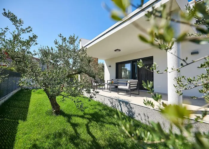 וילה Dolcea Kaštel